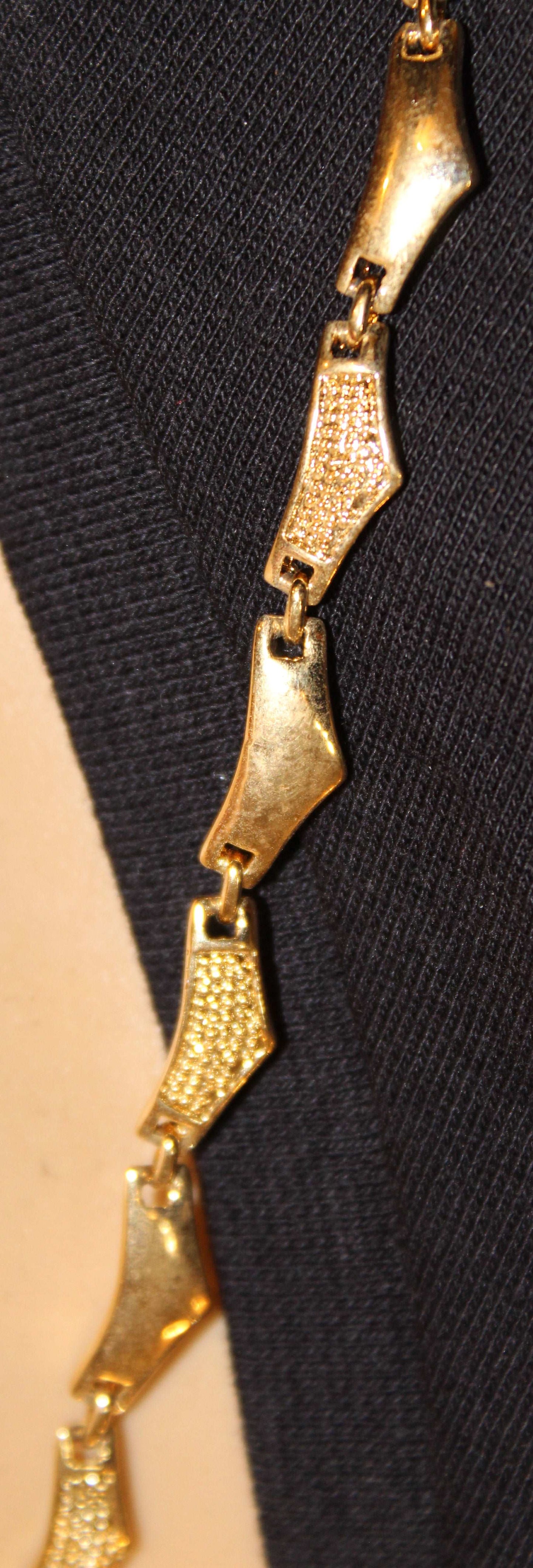 Gold Pearl Drops Necklace