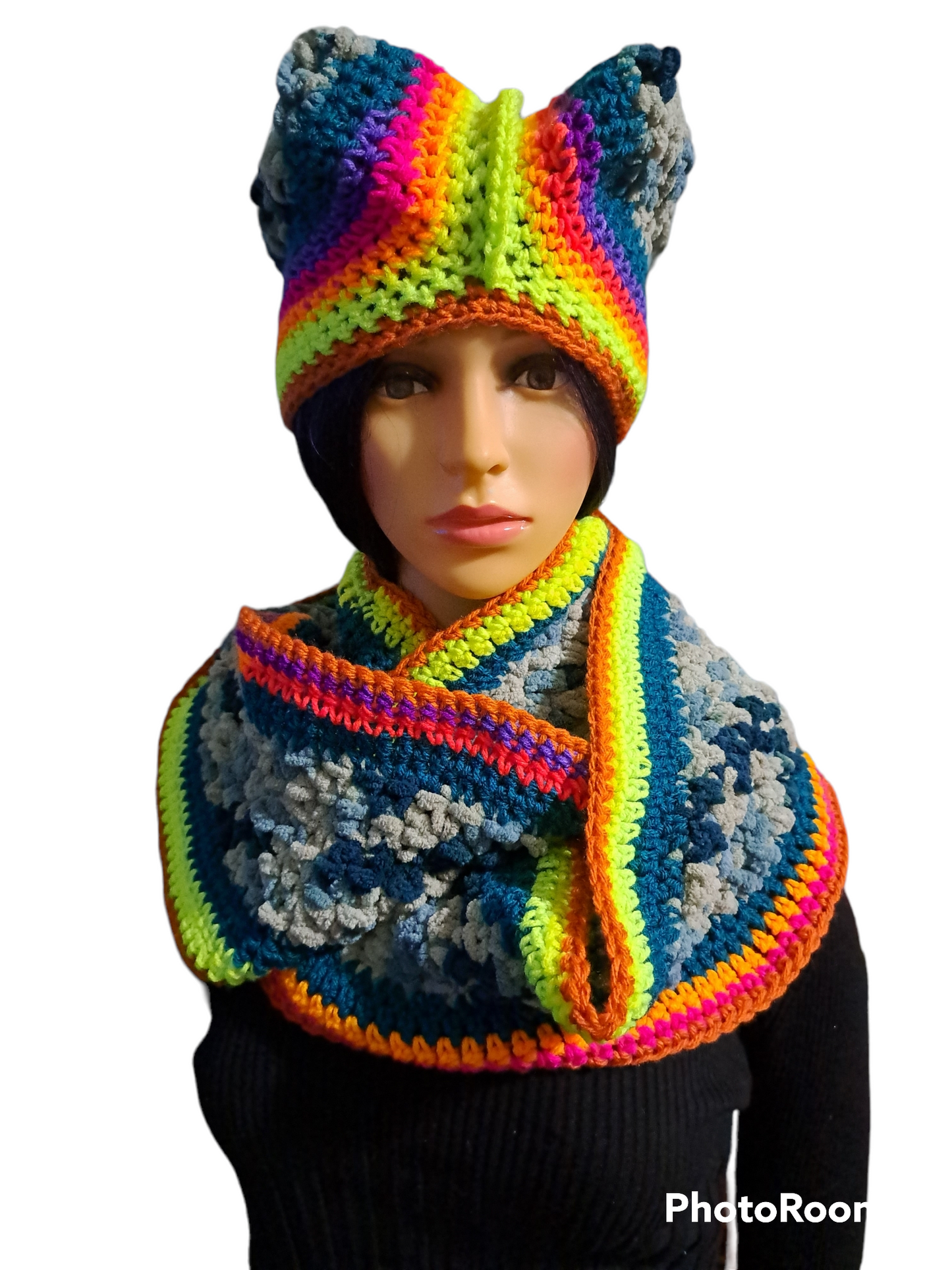 Spicy Pretty Camouflage Hat & Infinity Scarf Set