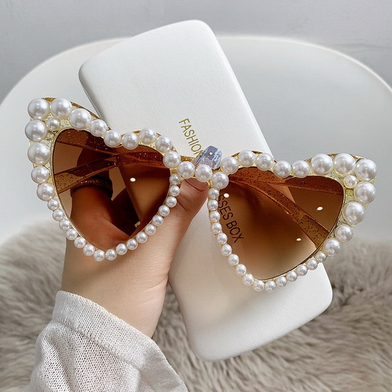 Fashion Retro Heart-Shaped Imitation Pearl Sunglasses UV400 Women