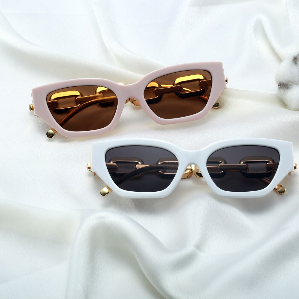Vintage sunglasses women square fashion chain.
