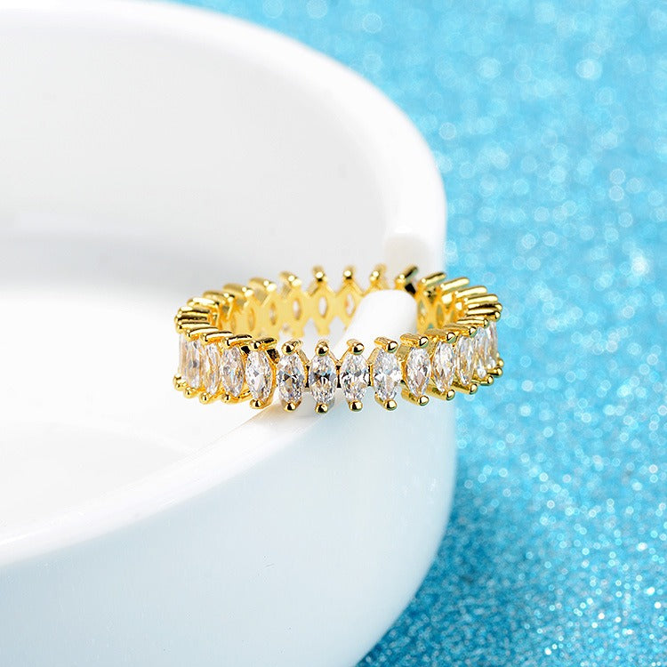 Horse Eye White Zircon Handpiece Fashion Platinum Ring