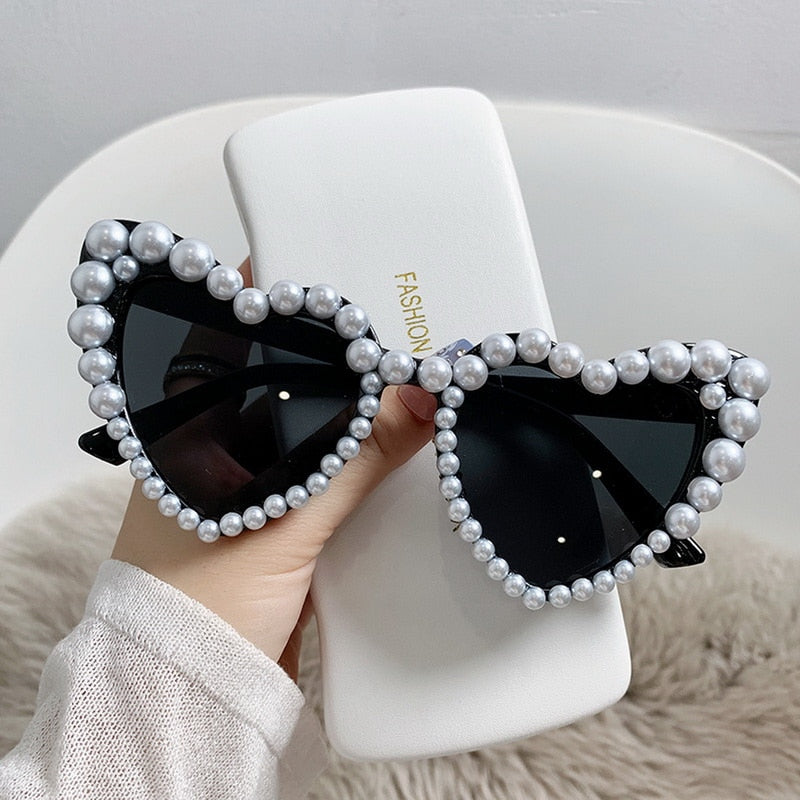 Fashion Retro Heart-Shaped Imitation Pearl Sunglasses UV400 Women