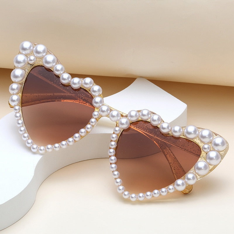 Fashion Retro Heart-Shaped Imitation Pearl Sunglasses UV400 Women