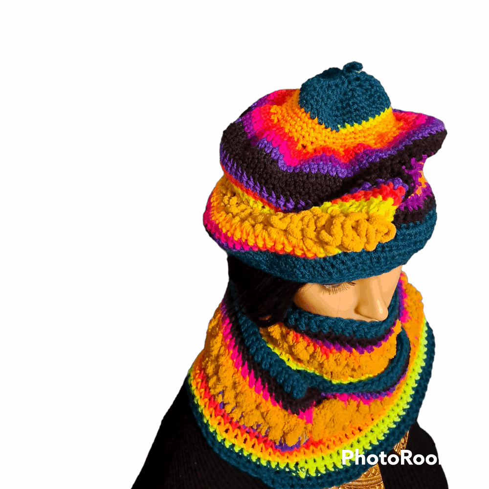 Chill, Spicy & Loud Hat & Infinity Scarf Set