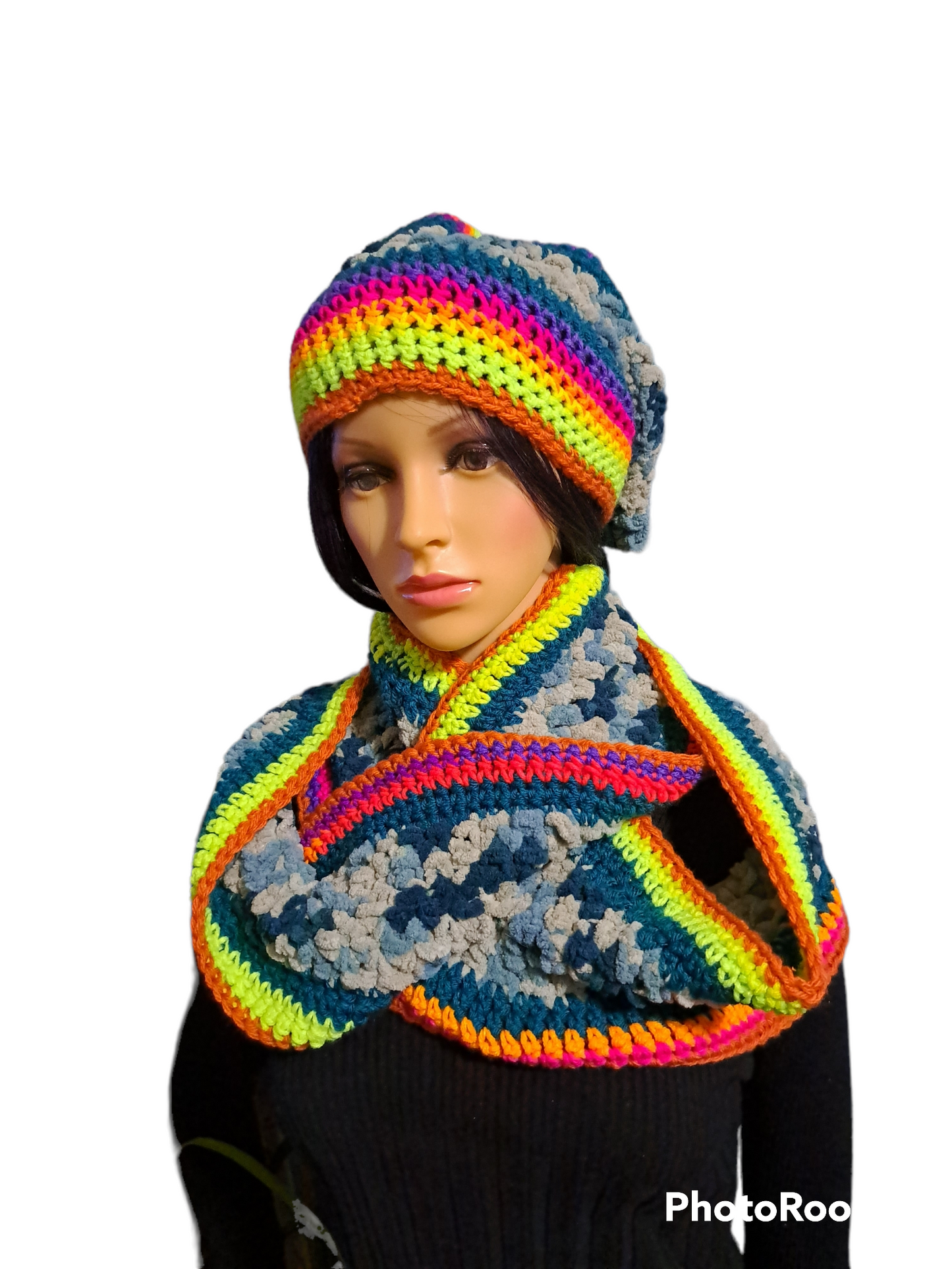 Spicy Pretty Camouflage Hat & Infinity Scarf Set