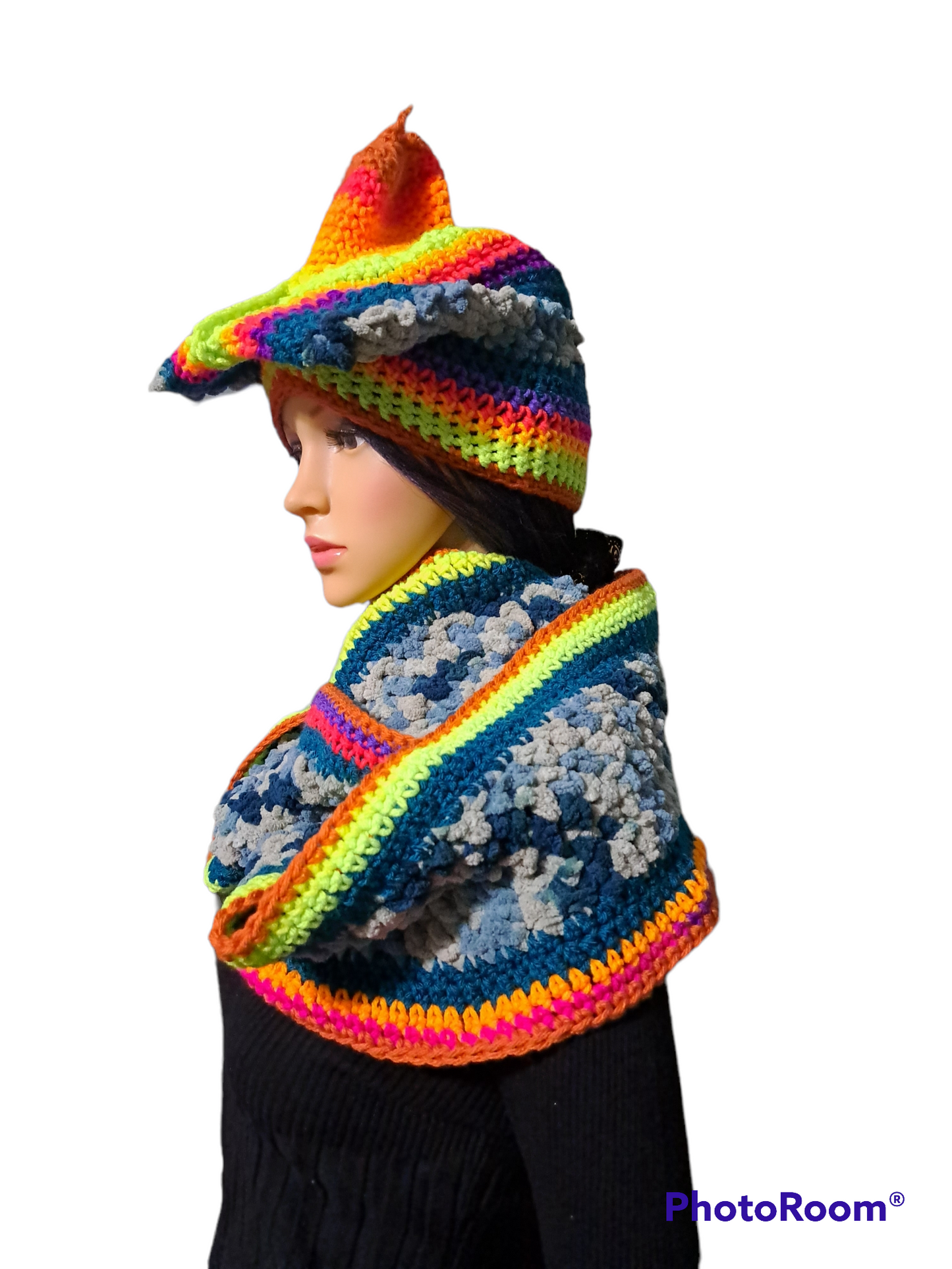 Spicy Pretty Camouflage Hat & Infinity Scarf Set