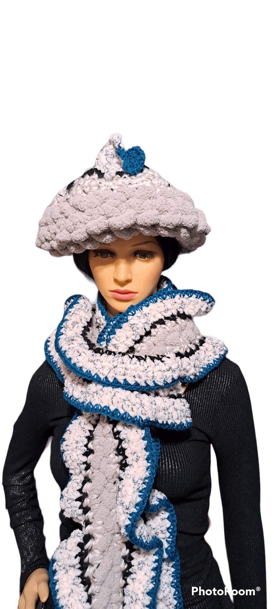Elegant Luxurious Royalty Hat & Scarf Set