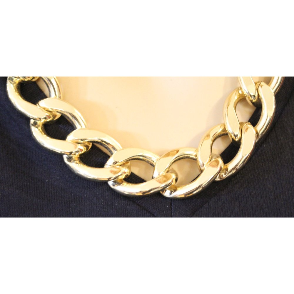 Thick Gold Vintage Necklace