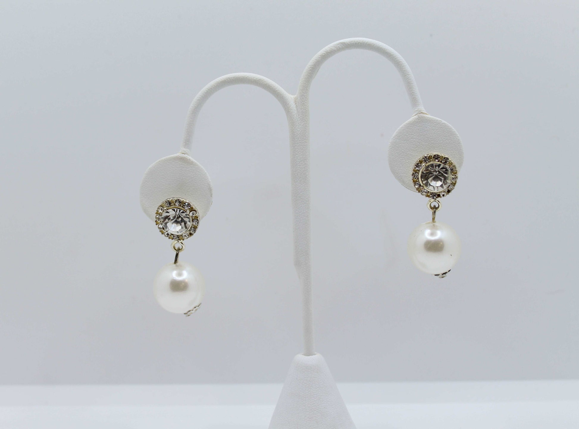 Gorgeous Diamonds & Pearl Earrings